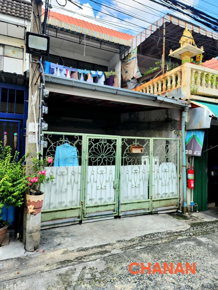 ขายทาวน์เฮาส์2ชั้น ถ.รัชดาภิเษก ซ.7แยก1-13(ซ.ชานเมือง6) ซ.อยู่เจริญ28เนื้อที่18ตรว