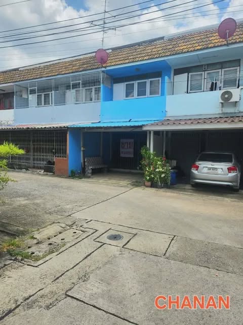 ขายทาวน์เฮาส์2ชั้น ถ.วิภาวดีรังสิต วิภาวดี รังสิตซ.42 แยก4-4