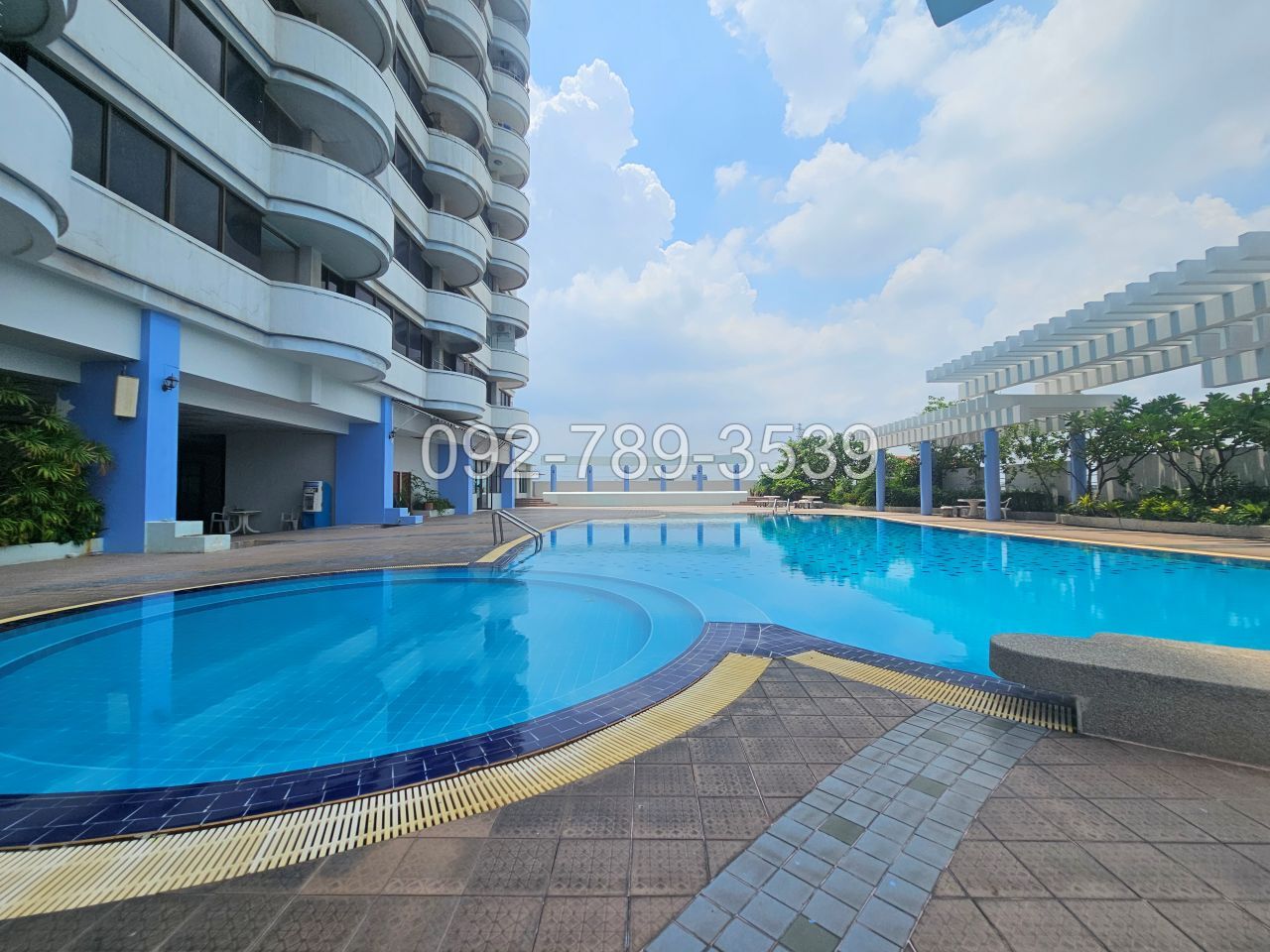 Royal Nine Residence พระราม9