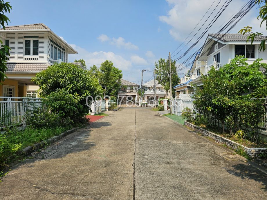 บ้านเดี่ยวอารียาบุษบา ซอยลาดพร้าว130