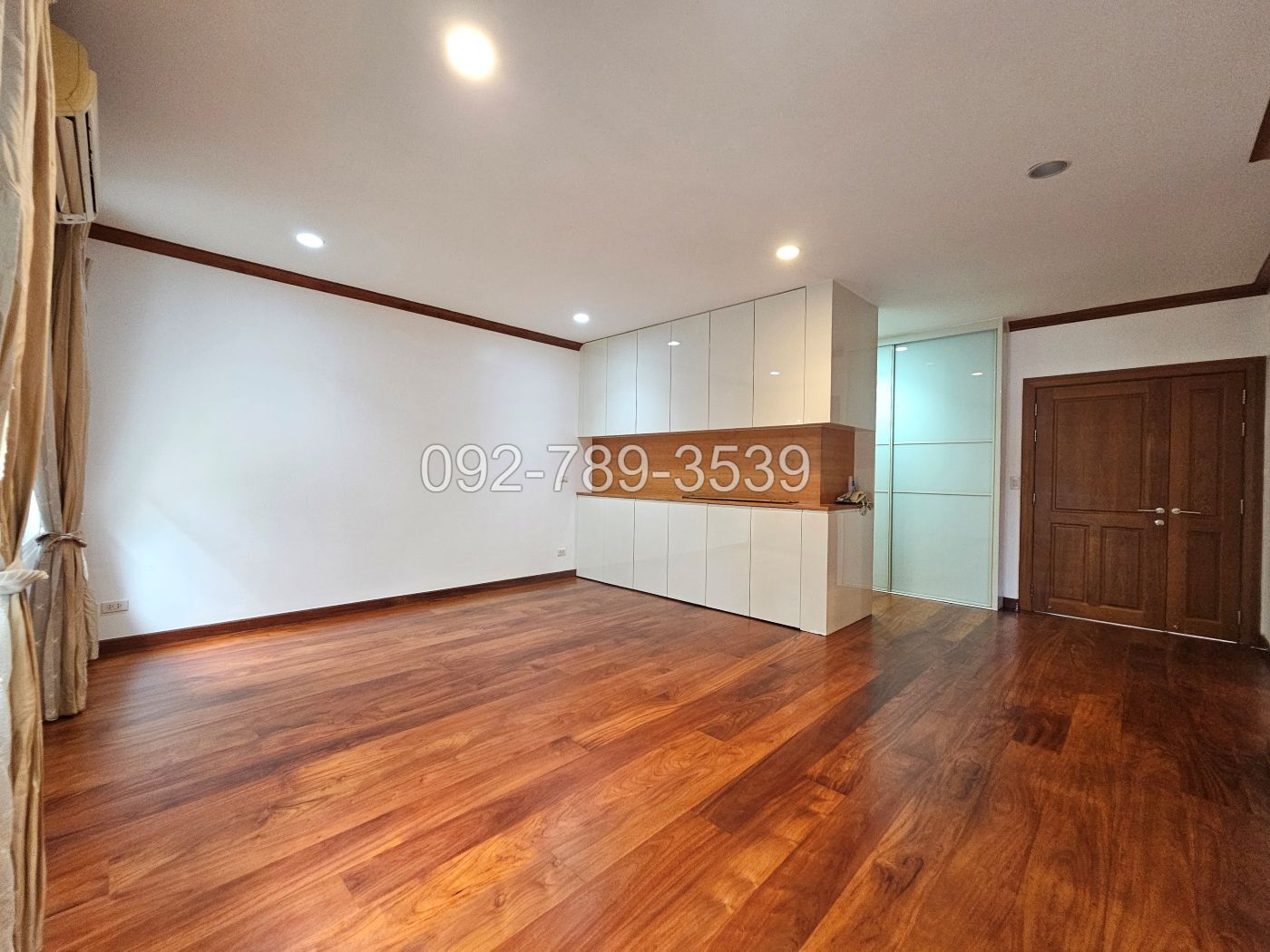 โกลเด้น เลเจ้นด์ สาธร-กัลปพฤกษ์ Golden Legend Village