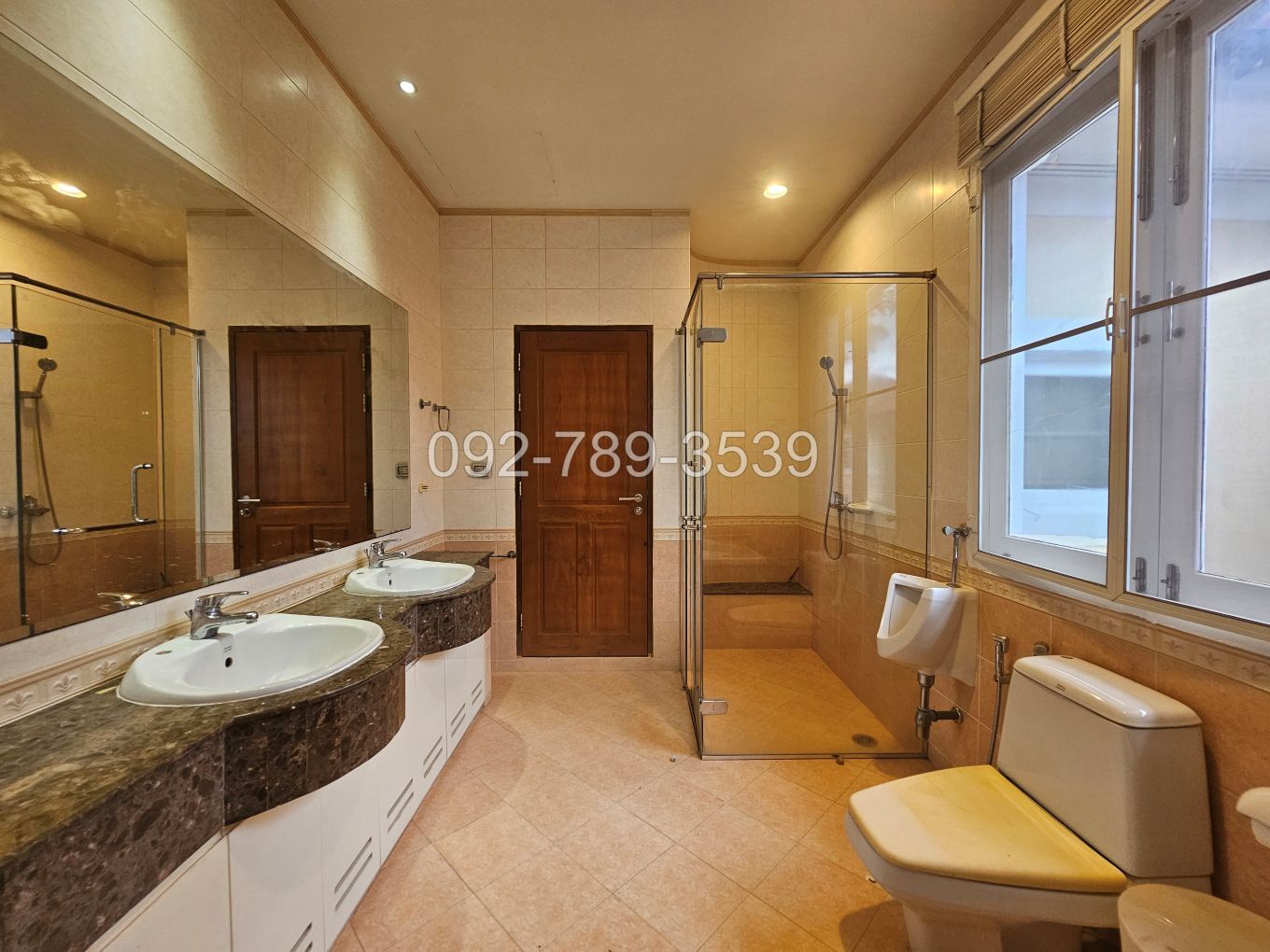 โกลเด้น เลเจ้นด์ สาธร-กัลปพฤกษ์ Golden Legend Village