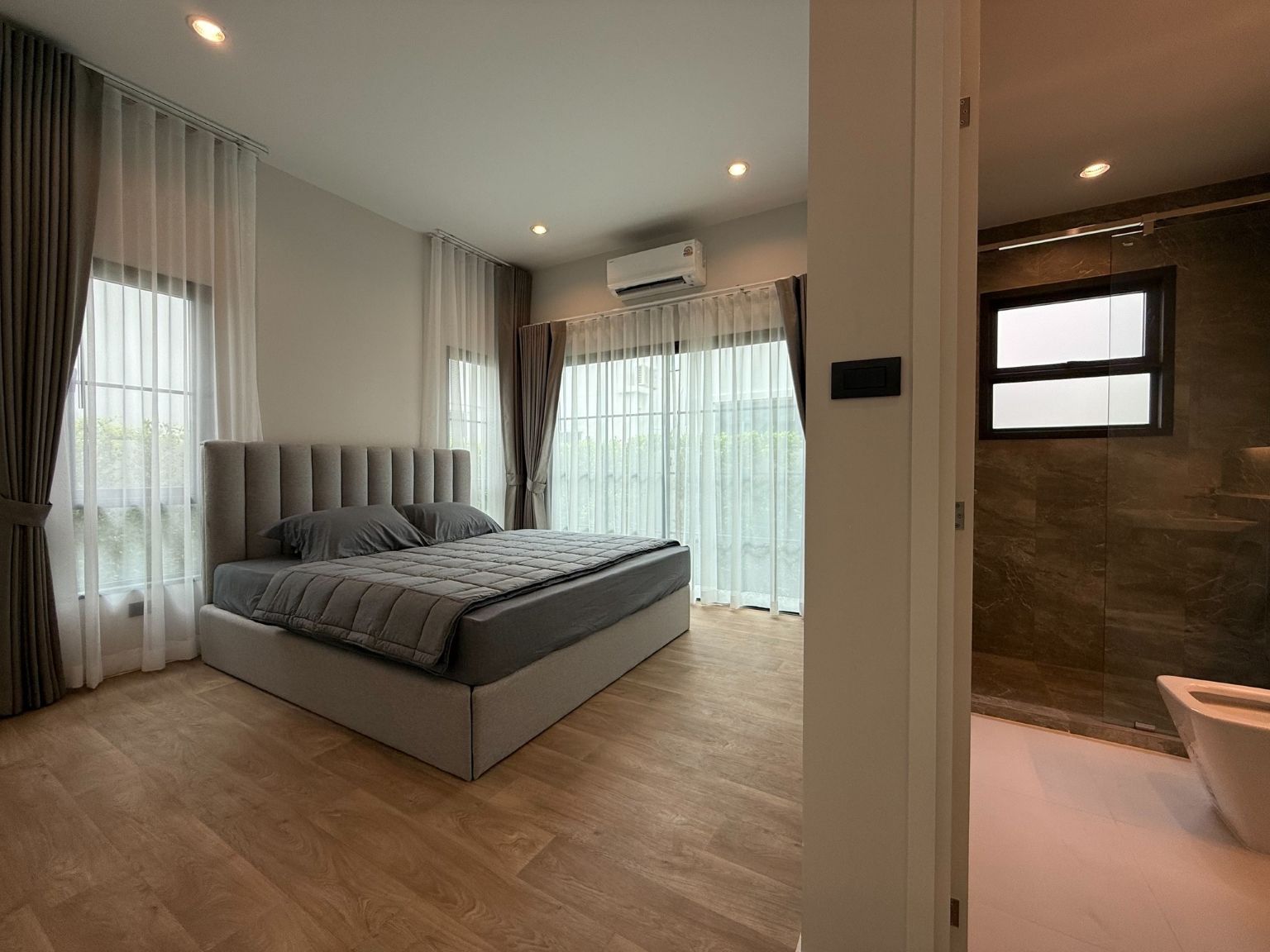 Setthasiri Bangna KM.10 เศรษฐสิริ บางนา กม.10
