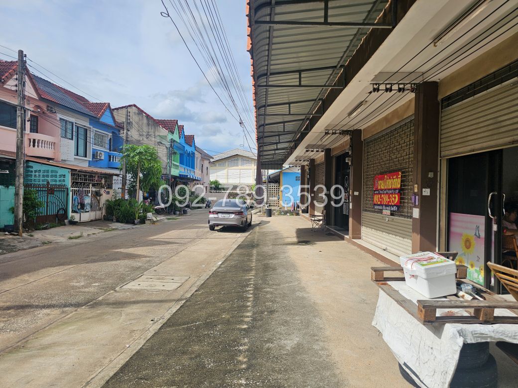 ตึกแถวกำแพงเพชร ถนนราษฎร์รวมใจ ถนนทุ่งสวน