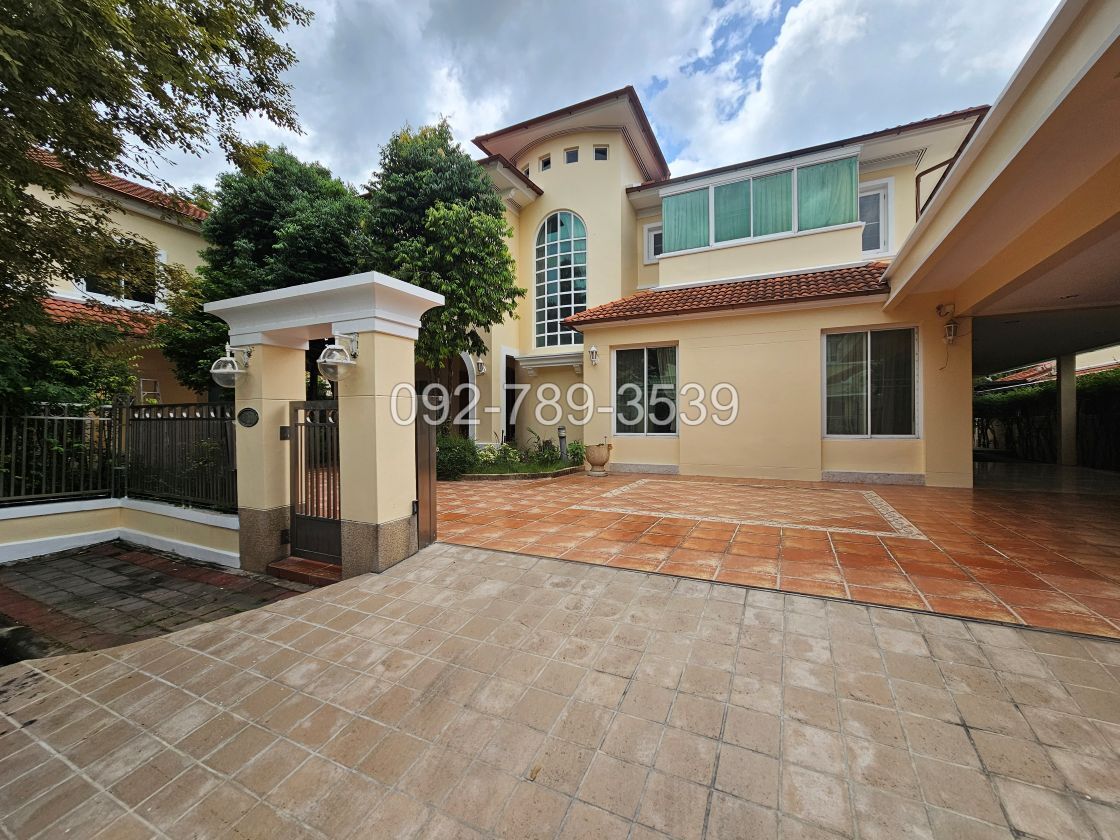 Golden Legend Sathorn-Kalpapruek