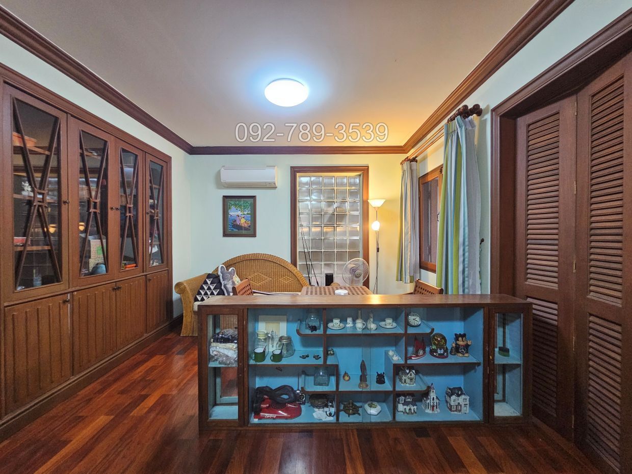 บ้านเดี่ยวเมืองเอก โครงการ4 หน้าติดน้ำ วิวสนามกอล์ฟ