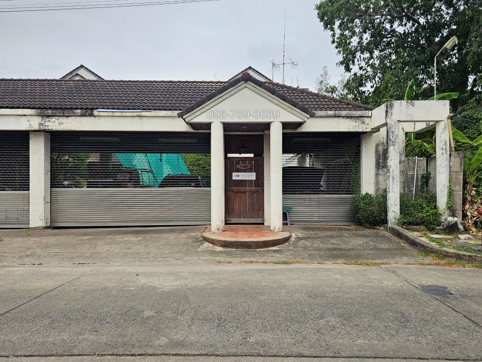 บ้านเดี่ยวเมืองเอก โครงการ4 หน้าติดน้ำ วิวสนามกอล์ฟ