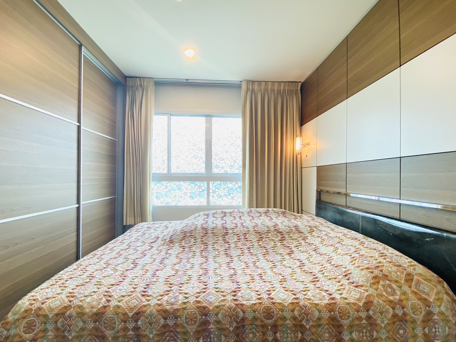 Fully furnished ทั้งเฟอร์ฯ และ build in พร้อมเข้าอยู่