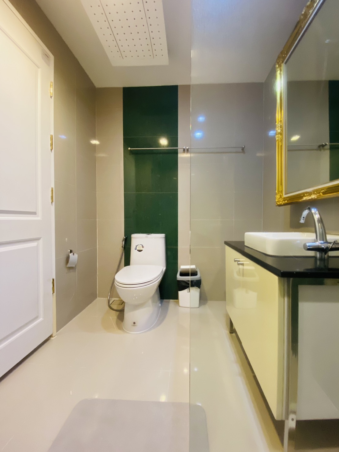 ห้องน้ำแยกโซนเปีย และแห้ง